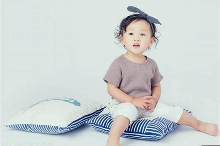 孕妇梦见小女生