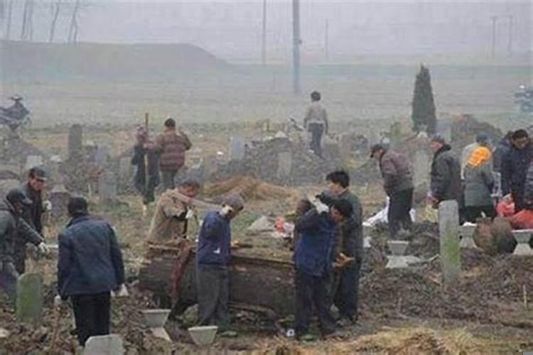 请问祖坟到底能不能迁移到别人家