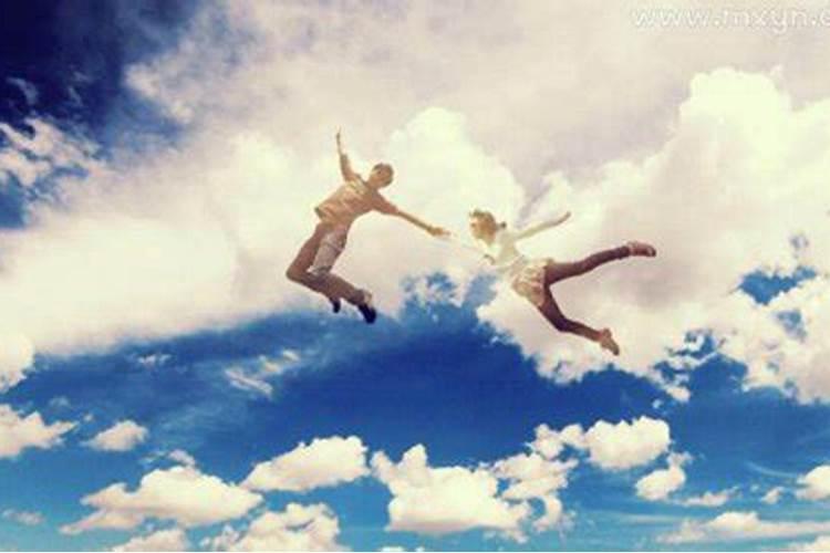 如果做梦梦到自己跳着飞