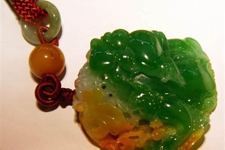 属鼠女性戴什么财运旺