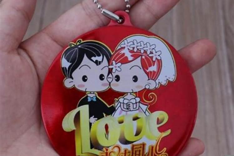 辟邪小镜子怎么摆放