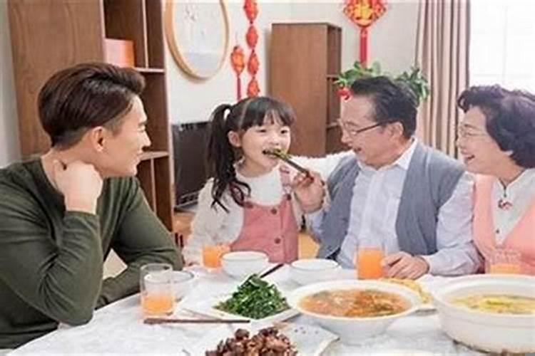 梦见自己家亲戚是什么意思