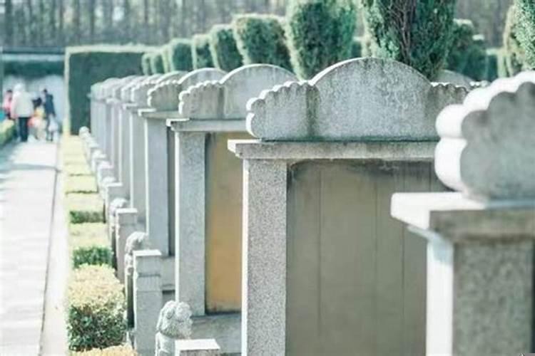 小年前哪天适合扫墓祭拜