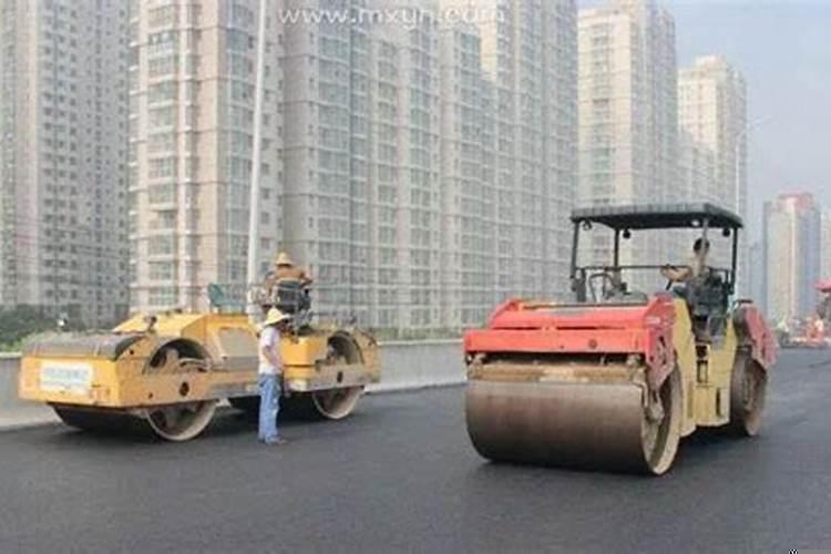 梦见走黄土高坡路