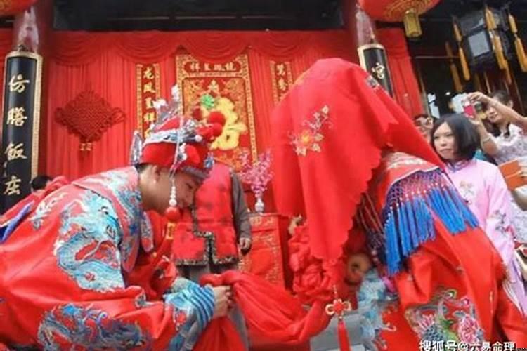 丁丑戊寅婚配八字