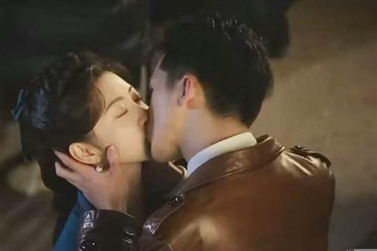 2025年几个月许魏洲杨紫吻戏吗?