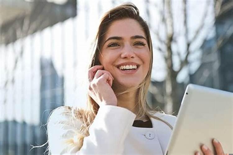 梦见自己哈哈大笑是什么征兆