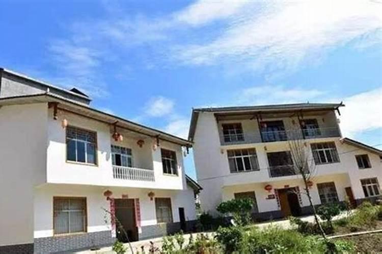 农村建房西高东低怎么办