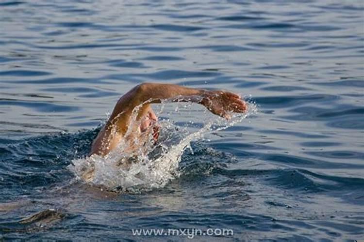 梦到别人喜欢自己是什么意思