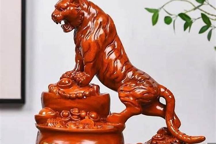 十二生肖与办公桌朝向董易林