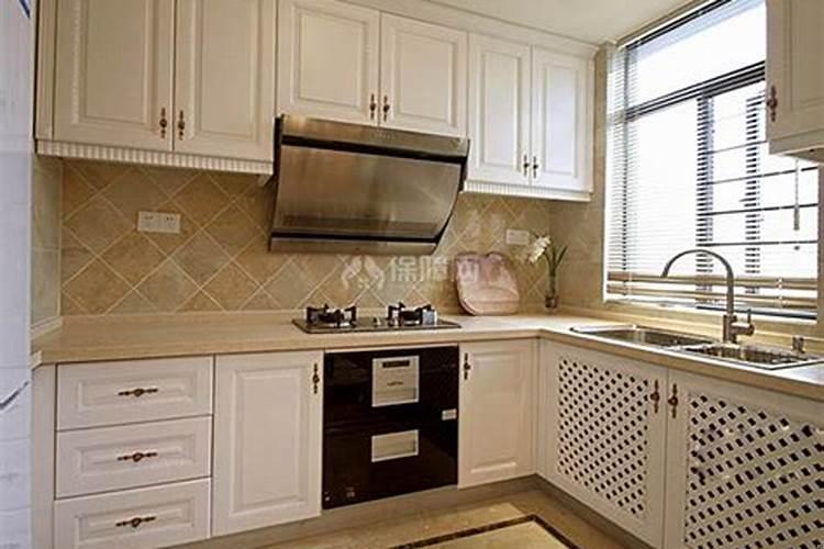 家庭厨房炉灶摆放禁忌