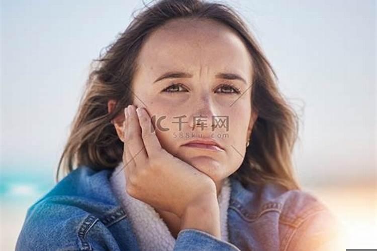 感到沮丧一定有原因吗