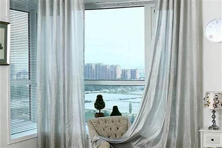 卫生间门上挂什么门帘好