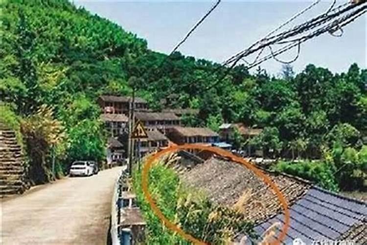 房子四面有路风水好吗