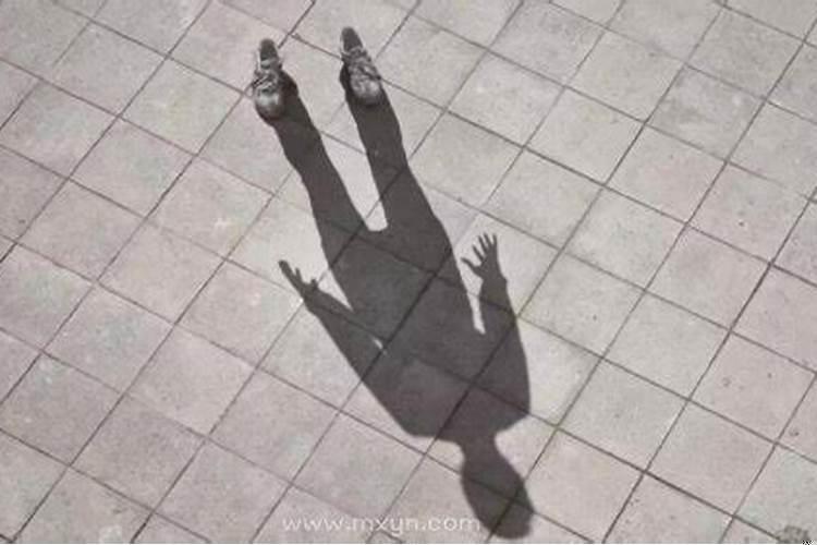 梦见别人死了是什么预兆一