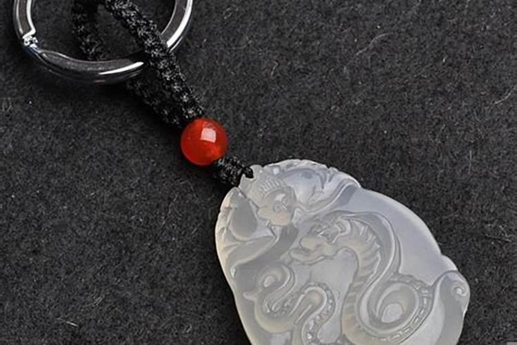 属蛇的用什么钥匙扣吉祥