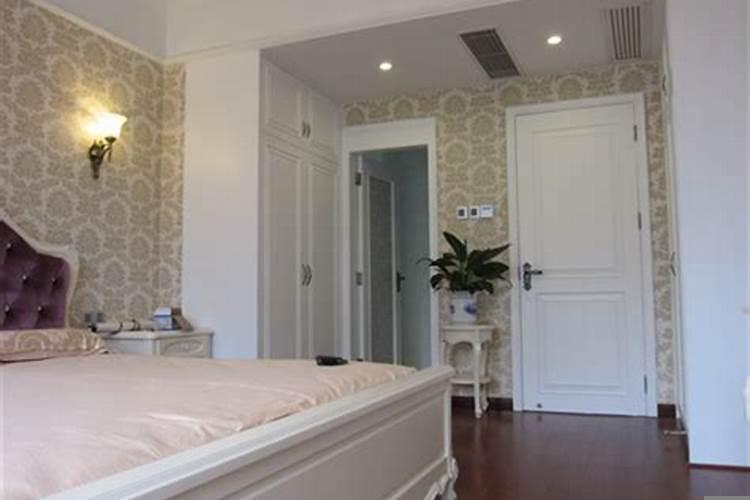 一个卧室2个门好不好