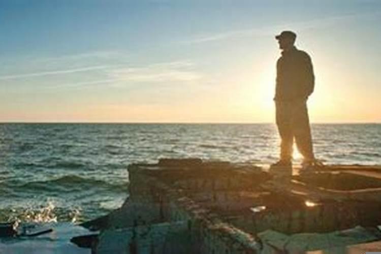 一个人在人生最低谷的时候怎么办?