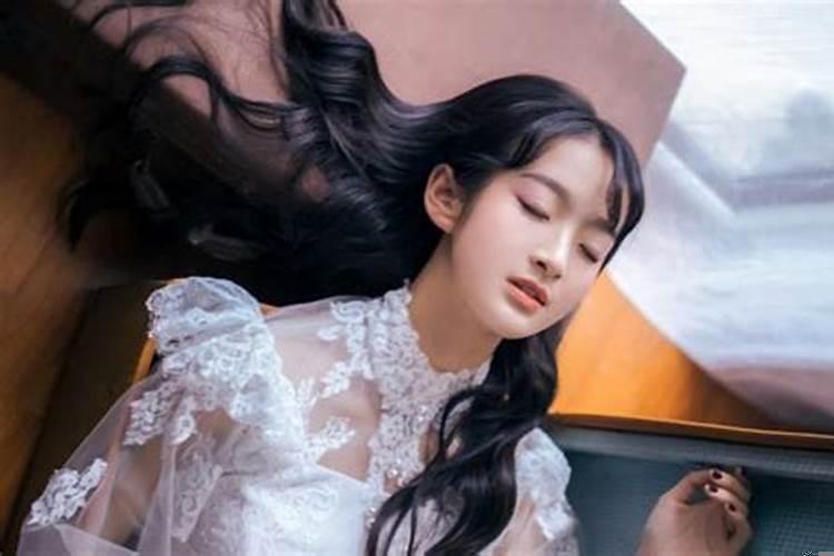 一生都是劳碌命的生肖女