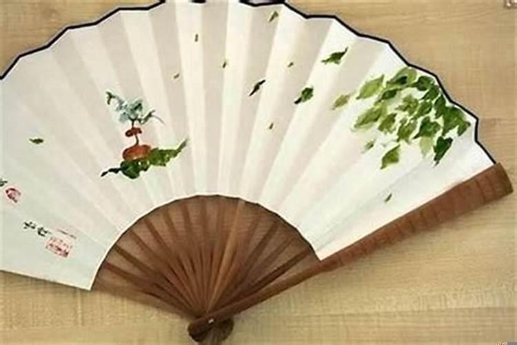 扇子放在门口好不好