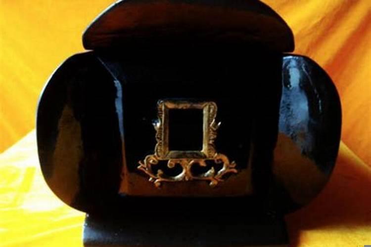 梦见好多黑棺材是什么征兆