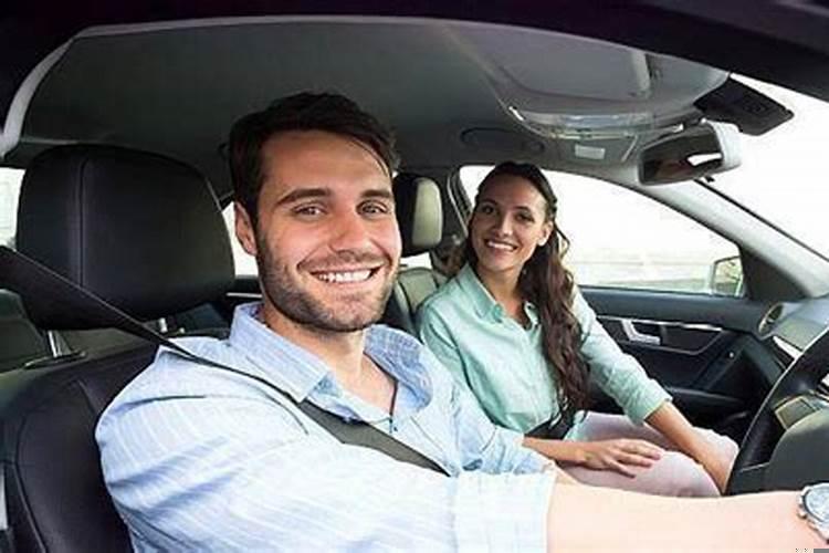 做梦梦见自己被骗了很多钱