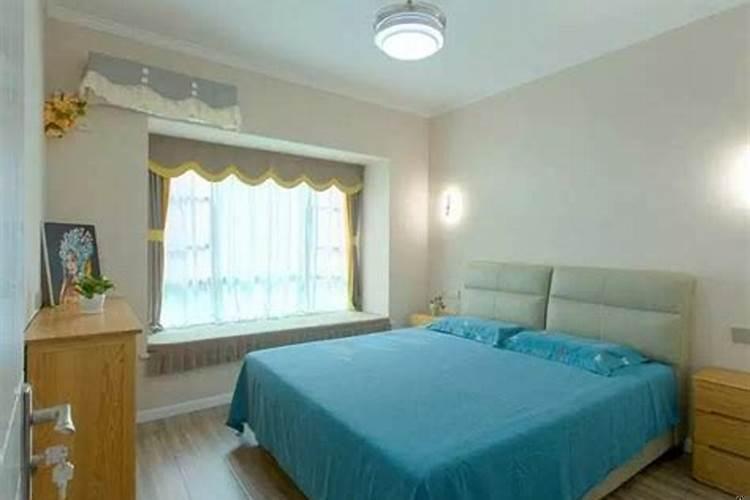 床头和床尾不能对着门么?