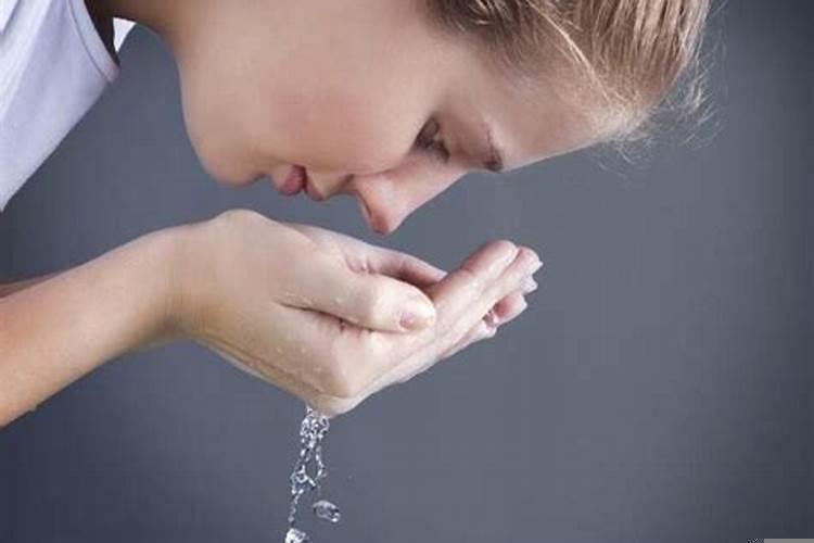 梦到洗脸是啥意思