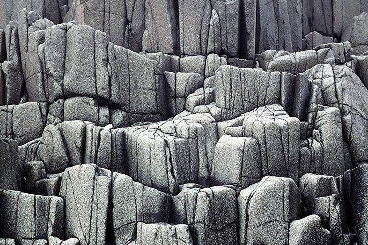 属牛与什么属相相冲相克