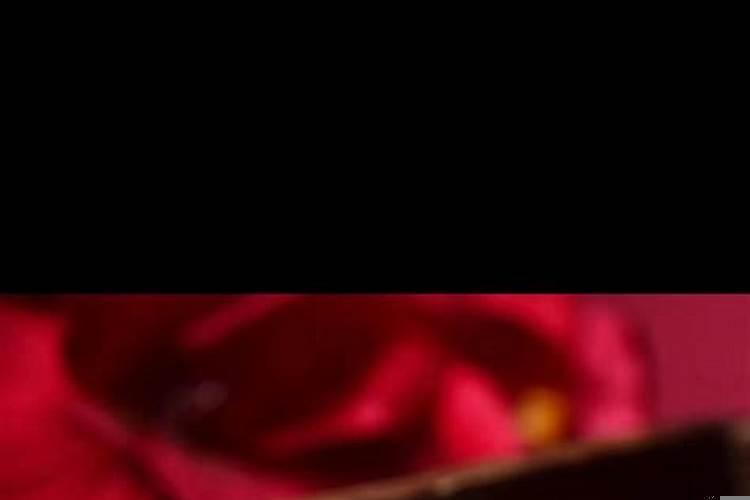 属虎的戴啥招财