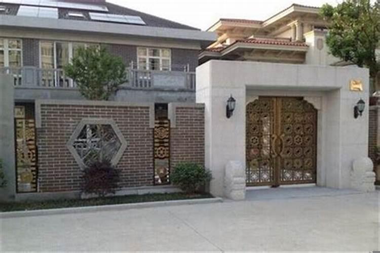 坐东北朝西南房子庭院大门怎么开