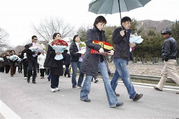 人死后什么时间下葬