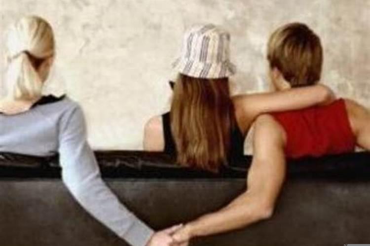 梦见前夫外面有女人