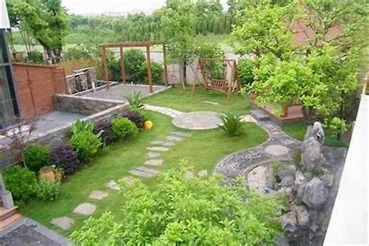 别墅庭院适合栽种什么树