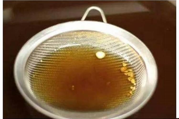 梦见炸东西油瞬间没了