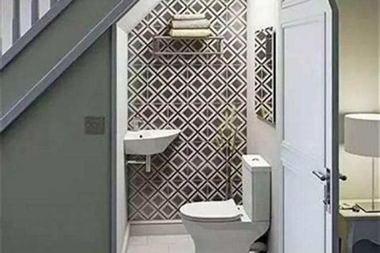 农村自建房卫生间可以对着楼梯吗