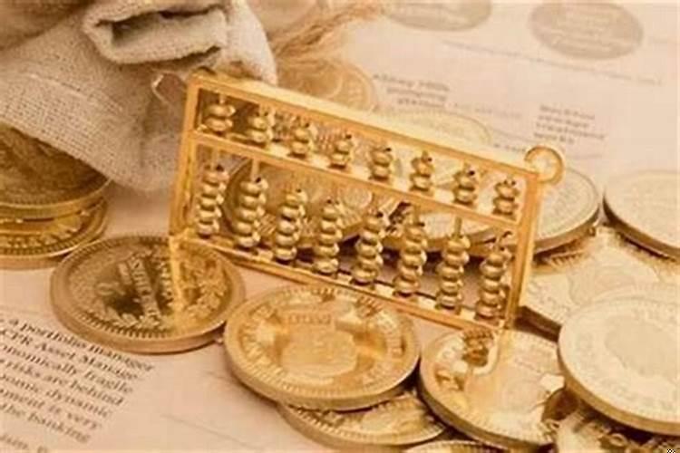 手里存不住钱，有钱就有事