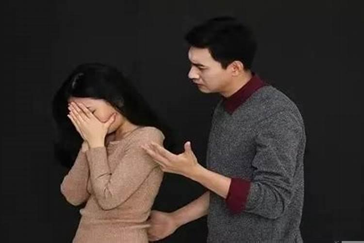 梦到被老公发现自己有外遇