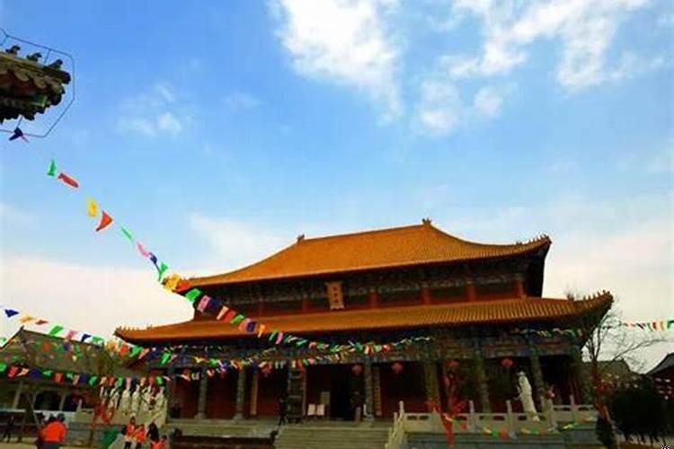 梦到盖庙是什么意思