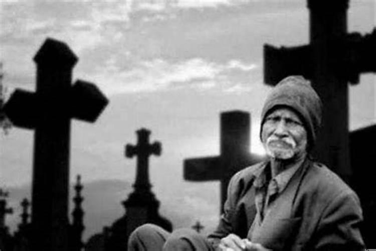 梦见死人复活还要给钱