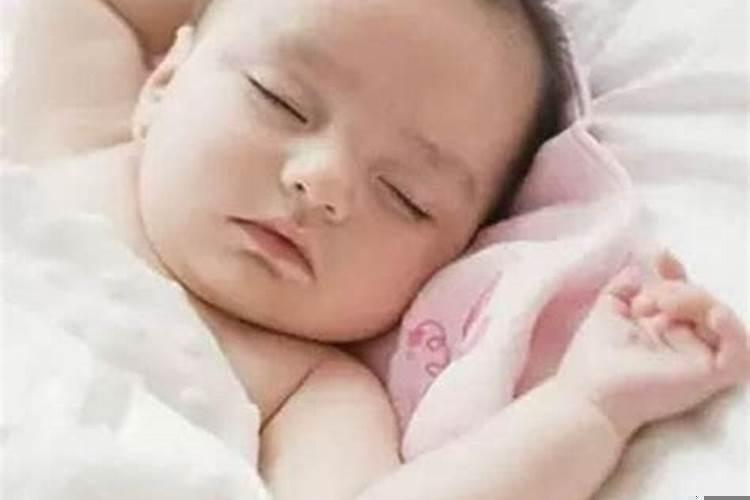 睡觉喜欢抱着自己的人