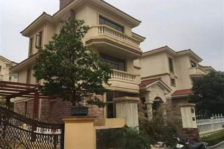 买块地皮自己盖别墅