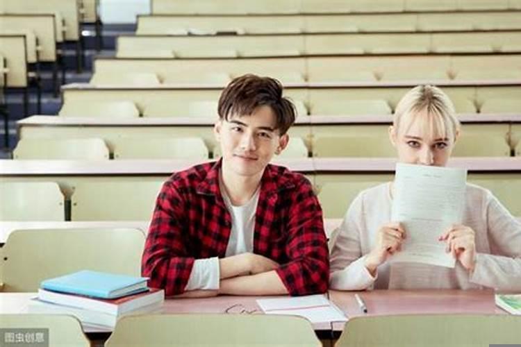 生肖兔女和什么生肖相冲？属兔跟啥配