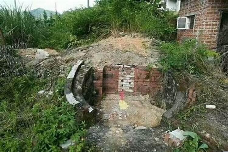 房子前面有人修坟怎么办？祖坟有孤坟怎么化解