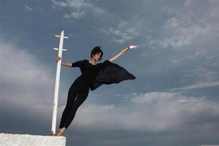 苏珊米勒12月射手座运势2025年(射手座能考到什么大学)