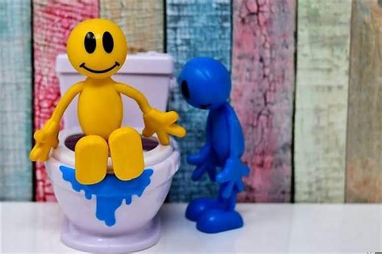 做梦上厕所是啥意思？做梦梦见上厕所是什么意思