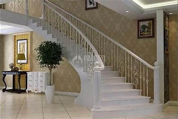 别墅楼梯在什么方位才是最佳风水位置