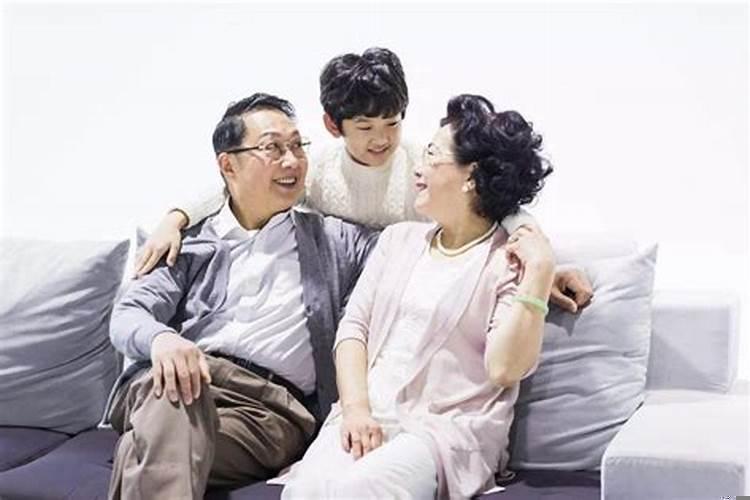 房间门对着电梯门好不好