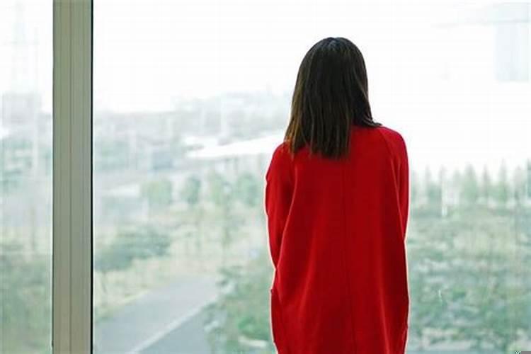 梦见鬼飞走了（梦见红色的水意味着什么）