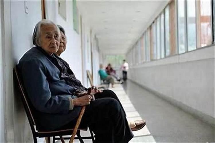 早年走运好还是中年走运好？大运地支正印